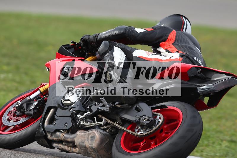 Archiv-2022/68 13.10.2022 Speer Racing ADR/Freies Fahren rot und gelb/701